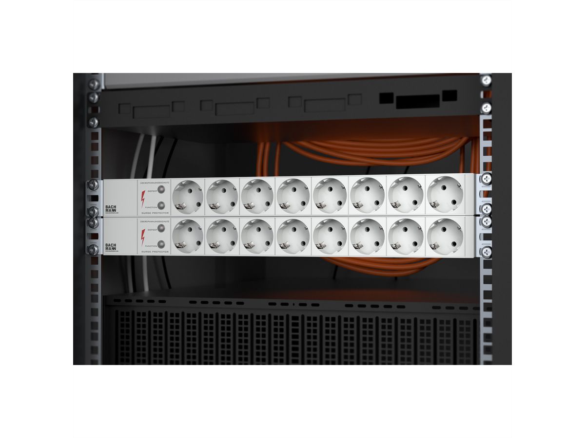 BACHMANN 19" socket strip, 8-way with ÜS without switch