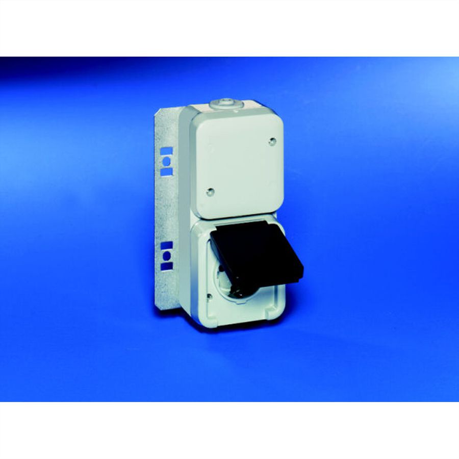 SCHROFF Distribution Box With Schuko/UTE Sockets