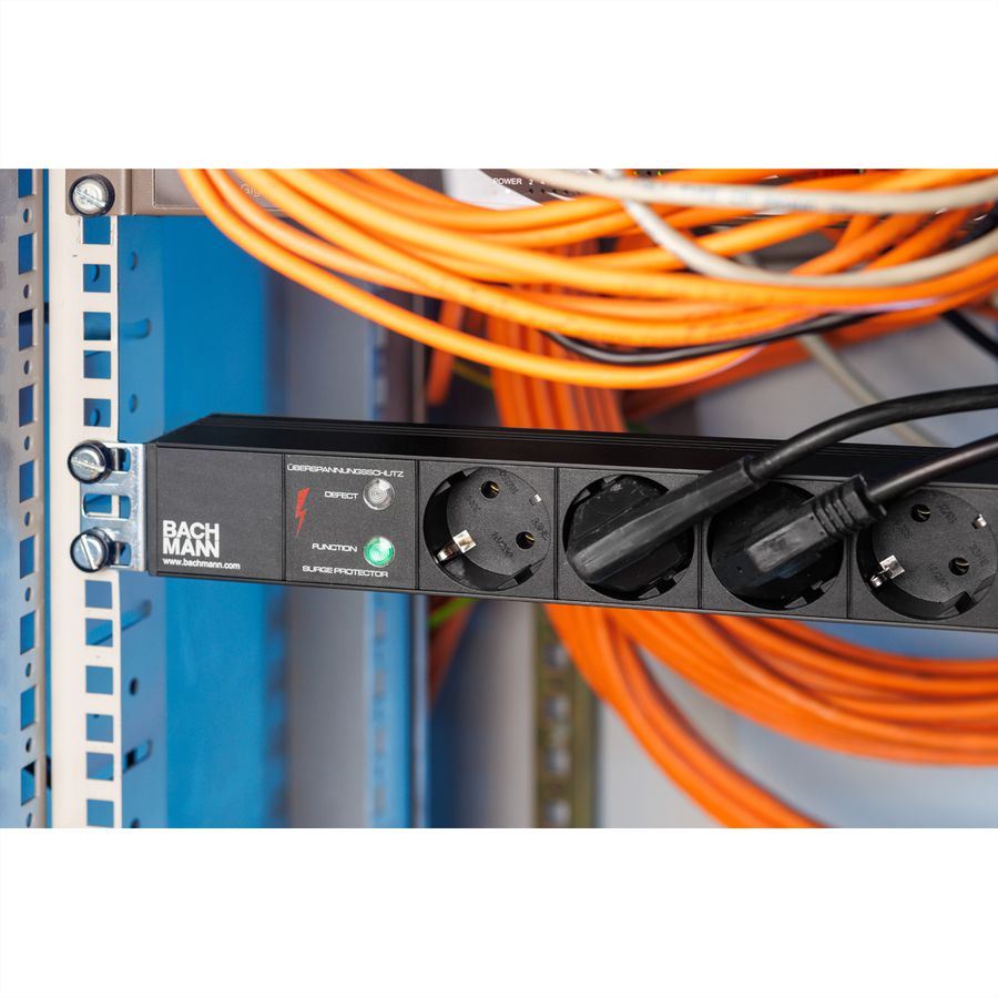 BACHMANN 19" socket strip 8-way with ÜS without switch, black