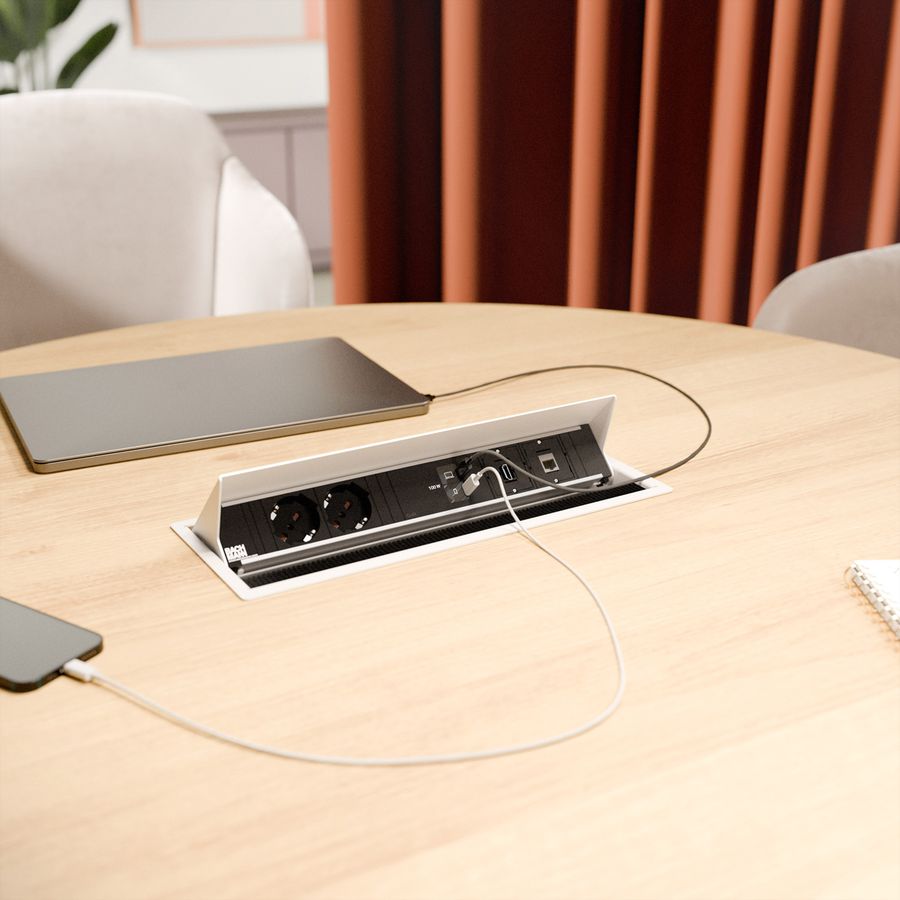 BACHMANN CONI 2xP40 1xUSB C/C 100W, 2xCM L=0,2m