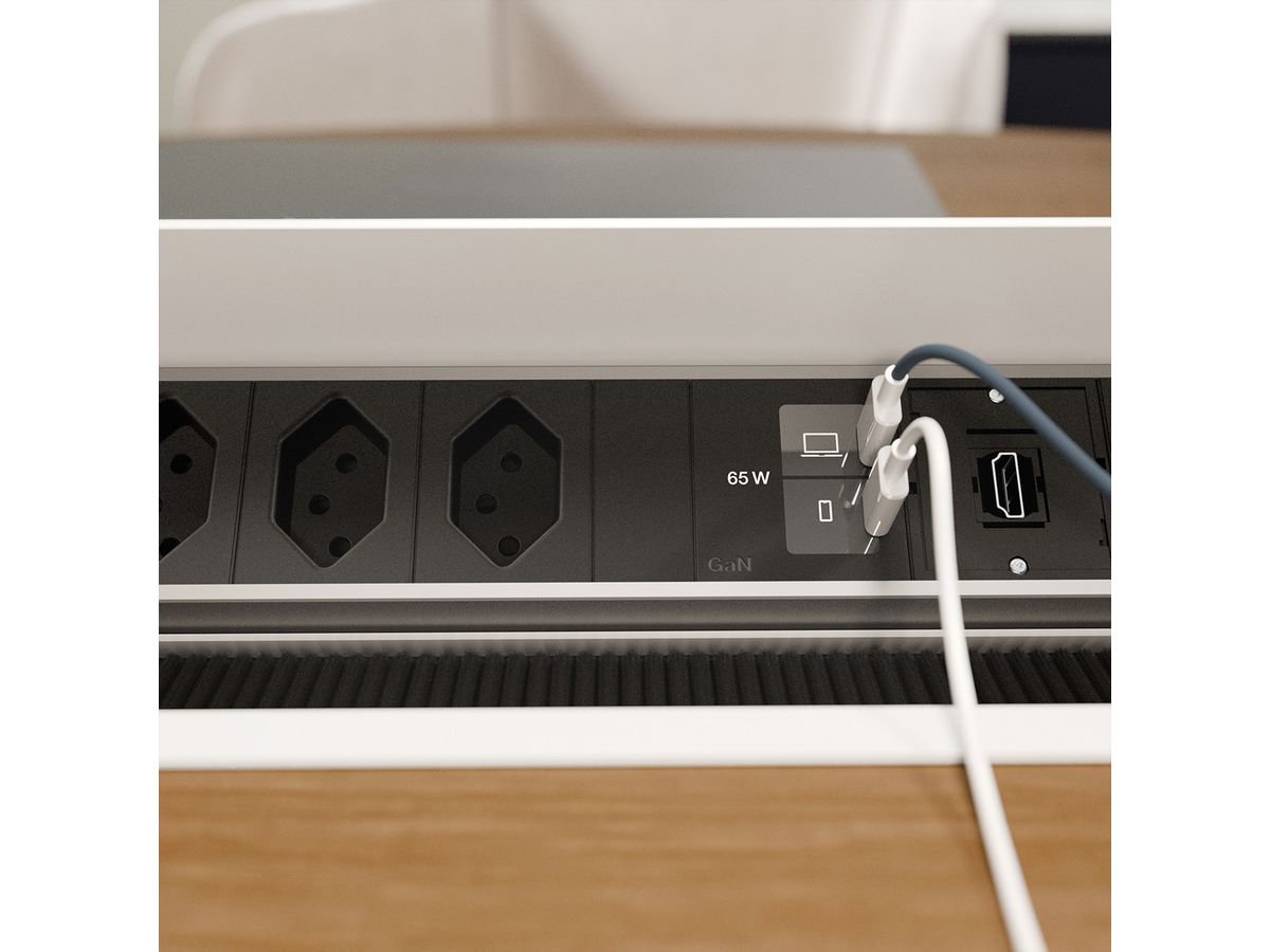 BACHMANN CONI L 3xCH 0° 1xUSB C/C 65W, 2xCM L=0,2m