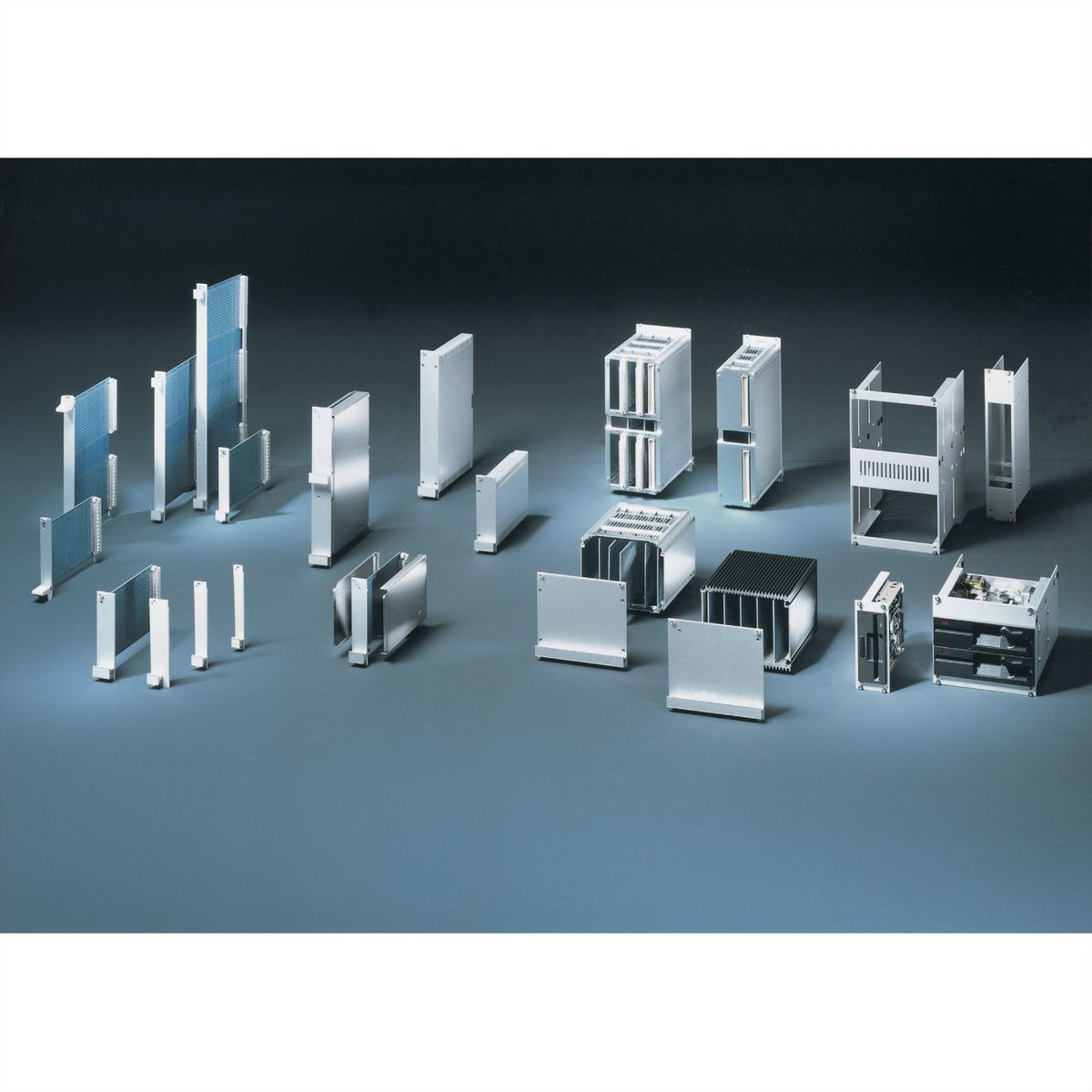 SCHROFF Insteekmodule U-profiel voor XL handgreep, 6 HE, 8 HE, 2,5 mm, Al, voor geanodiseerd, achter geleidend