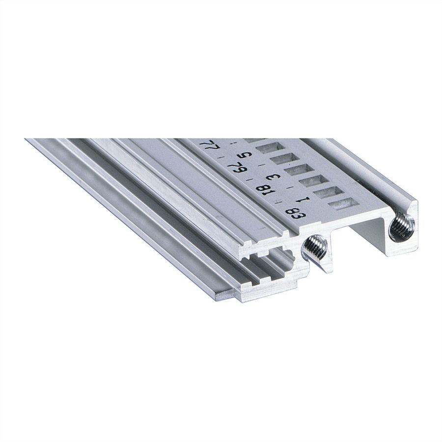 SCHROFF horizontaal railfront, type H-KD, zwaar, korte lip, 42 PK