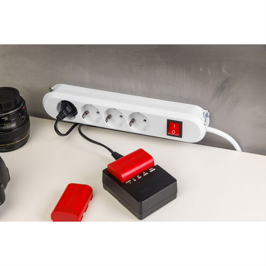 BACHMANN SMART stekkerdoos 4x geaard contact, met schakelaar, wit, 1,5 m
