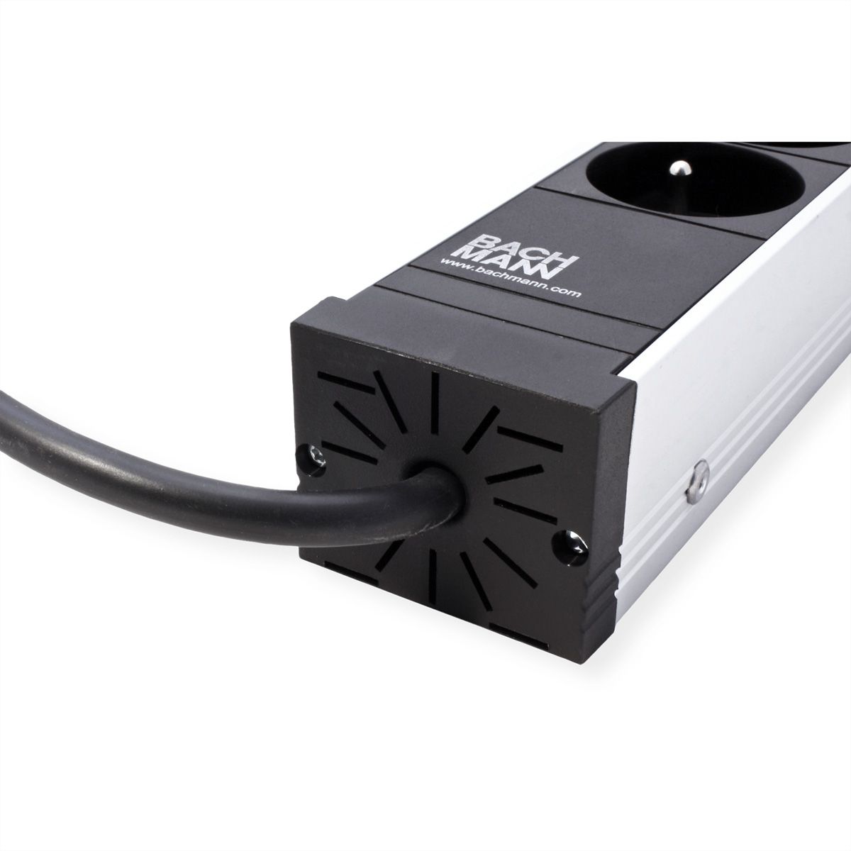 BACHMANN UNIVERSAL 4xUTE 3xCM voeding 3,0m CEE7/7
