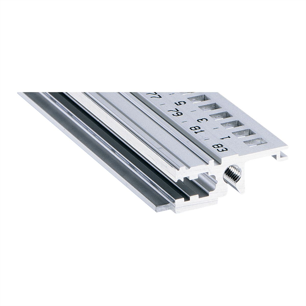 SCHROFF horizontale rail, voorzijde, type L-KD, licht, korte lip, 20 PK