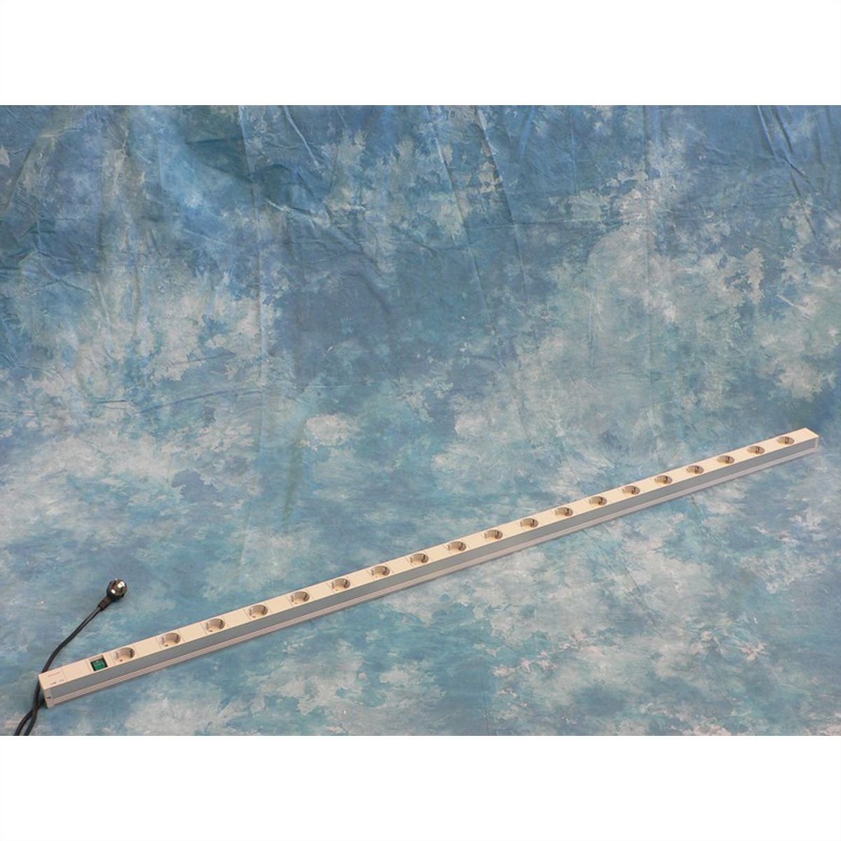 contactdoosstrip SCHUKO, 19 stopcontacten, met schakelaar