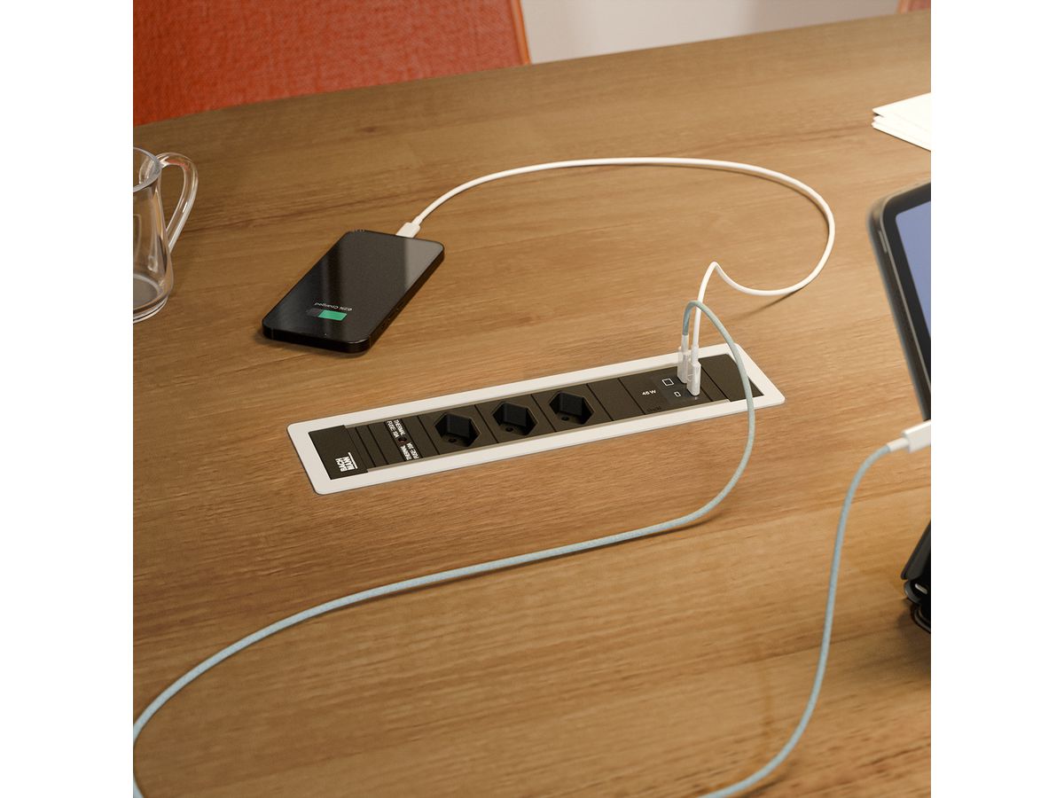 BACHMANN POWER FRAME M 3xCH 0°, 1xUSB C/C 45W L=0.2m