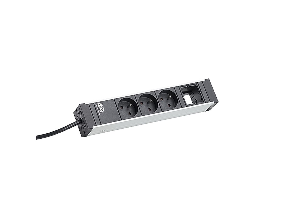 BACHMANN UNIVERSAL 3xUTE 1xCM voeding 3,0m CEE7/7