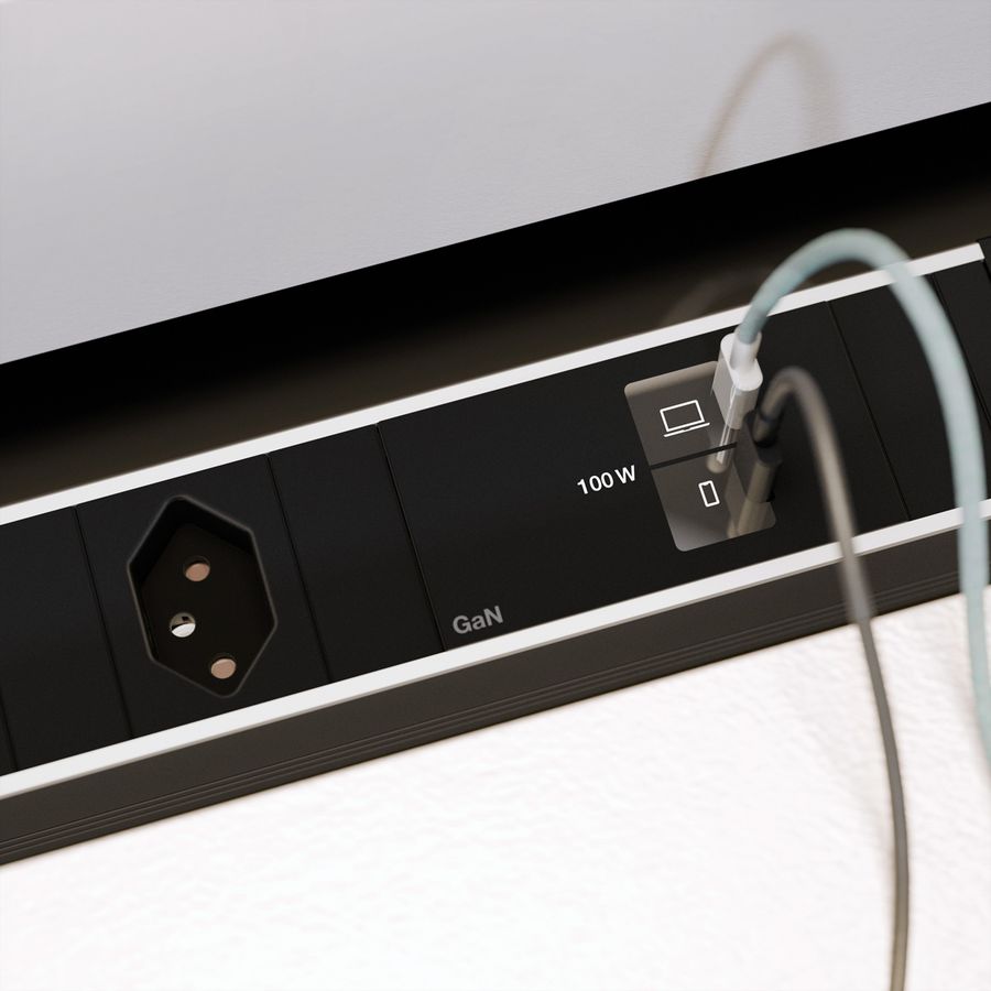 BACHMANN CONFERENCEF M 1xCH 0°, 1xUSB C/C 100W