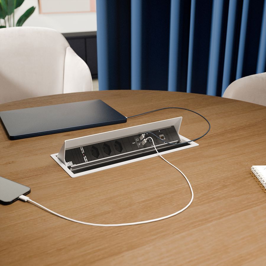 BACHMANN CONI L 3xCH 0° 1xUSB C/C 65W, 2xCM L=0.2m