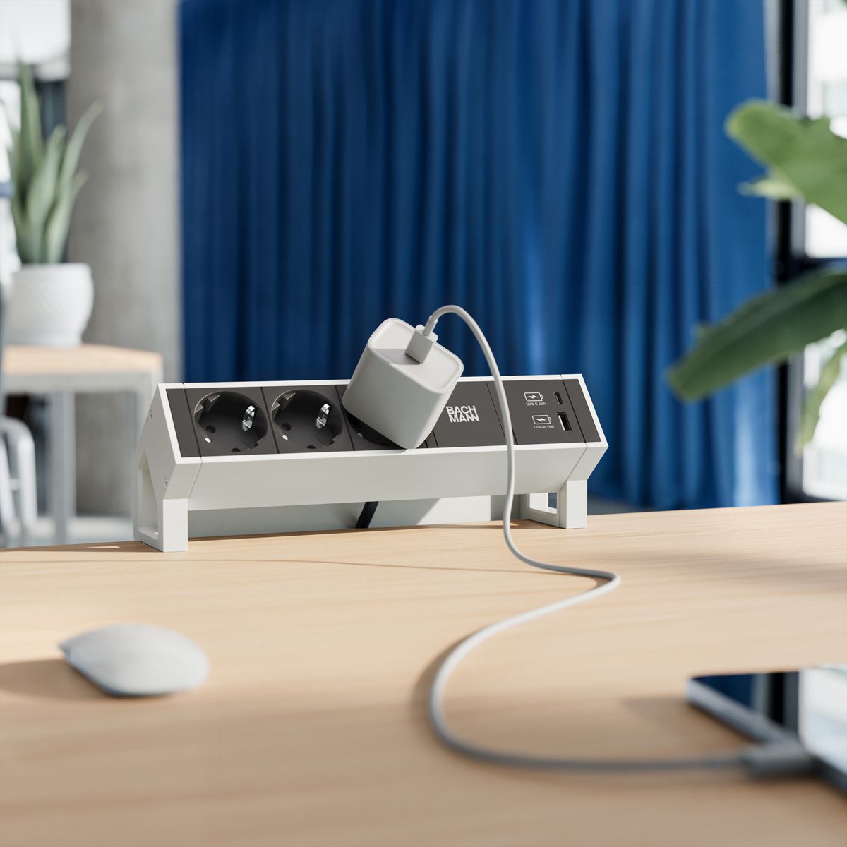 BACHMANN DESK2 3x geaard stopcontact 1x ABD GST18, wit