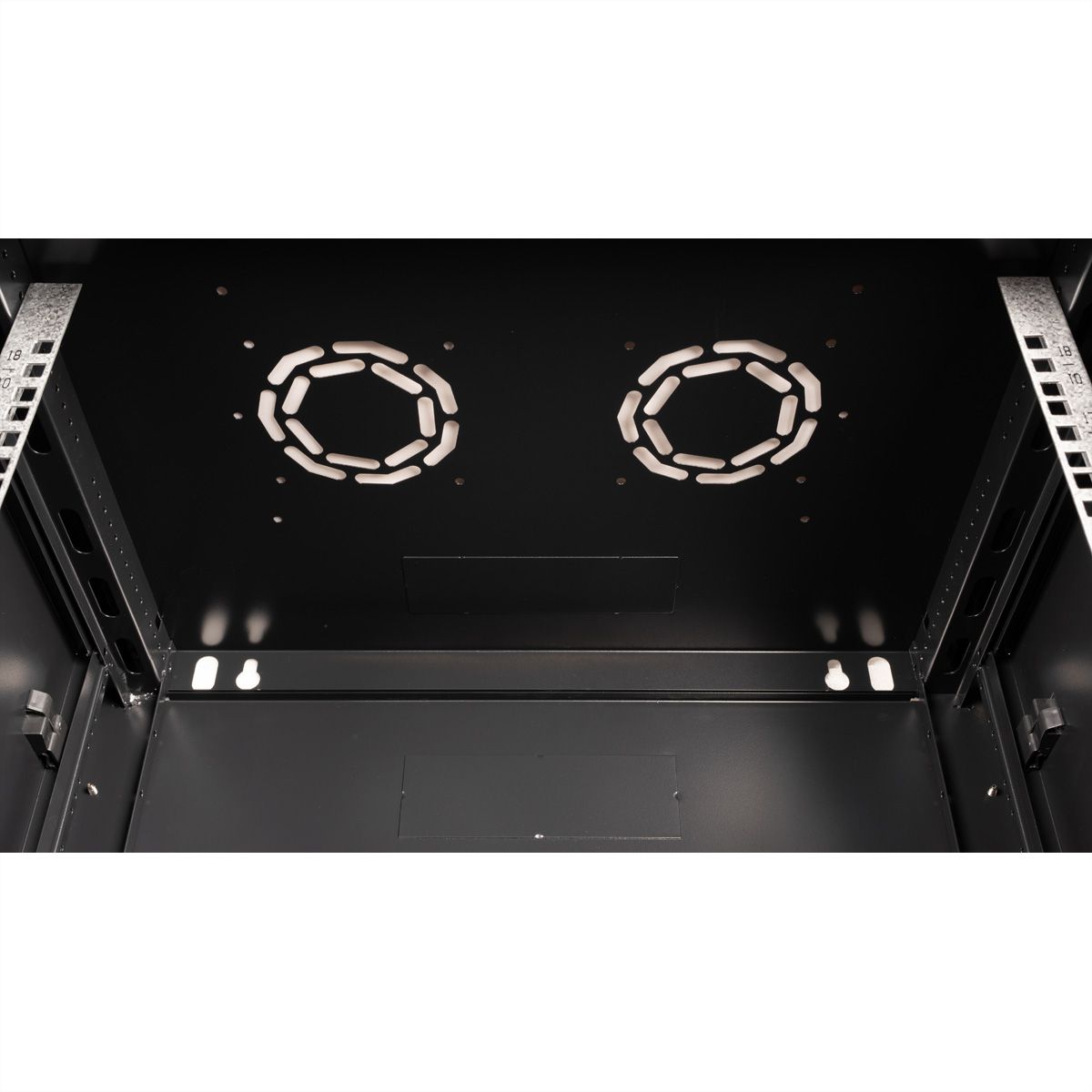 VALUE 19" Wall Cabinet 18U , 600x450mm, black