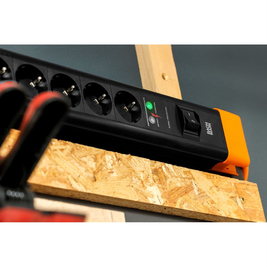 BACHMANN CONNECTUS 6xCEE7/3, 1xSchalter 2,0m CEE7/7 Schwarz/Orange
