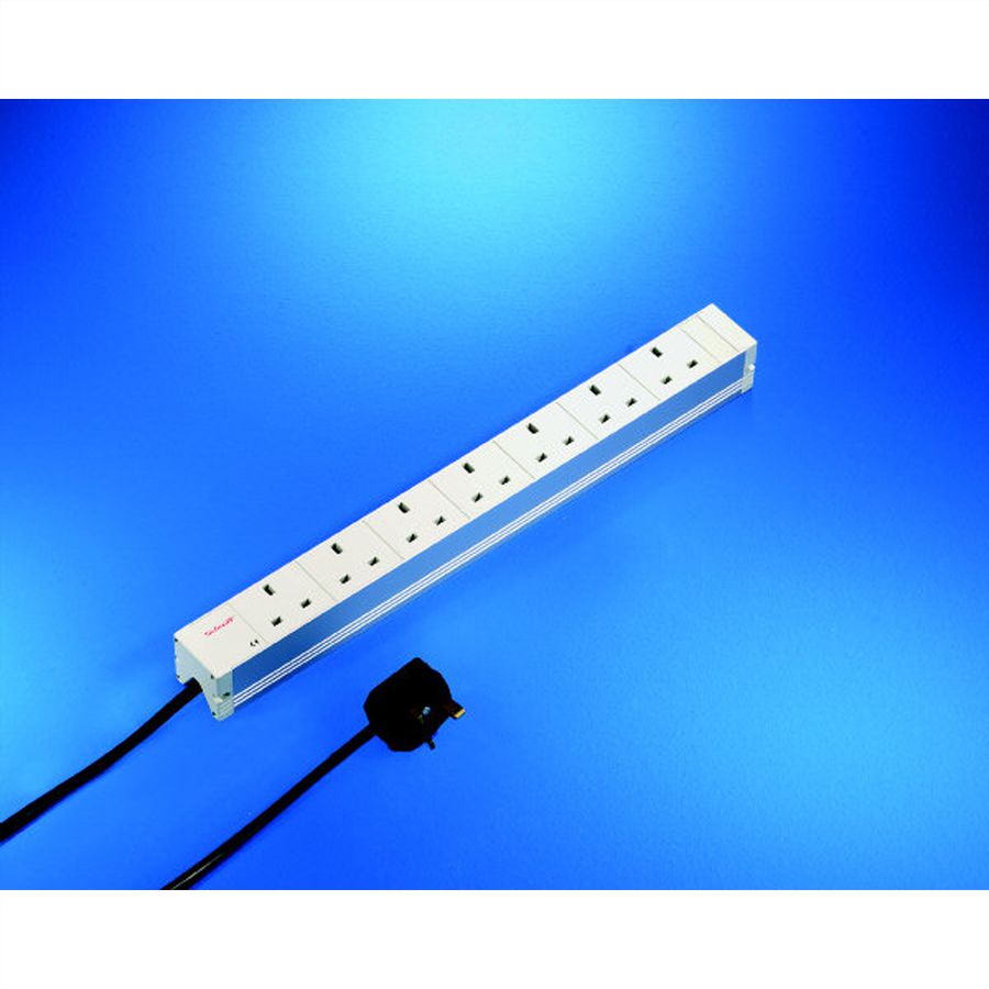 SCHROFF Socket Strip, BS, 6 Sockets, 19", With Switch