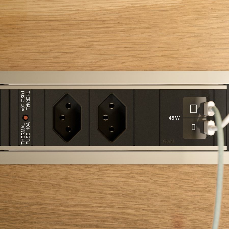 BACHMANN POWER FRAME S 2xCH 0°, 1xUSB C/C 45W L=0,2m