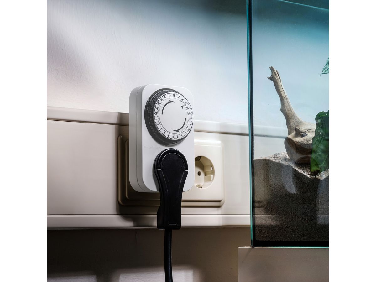 BACHMANN mechanische timer 24 uur, Mechanische timer 24u 1GD/1A-1 wit