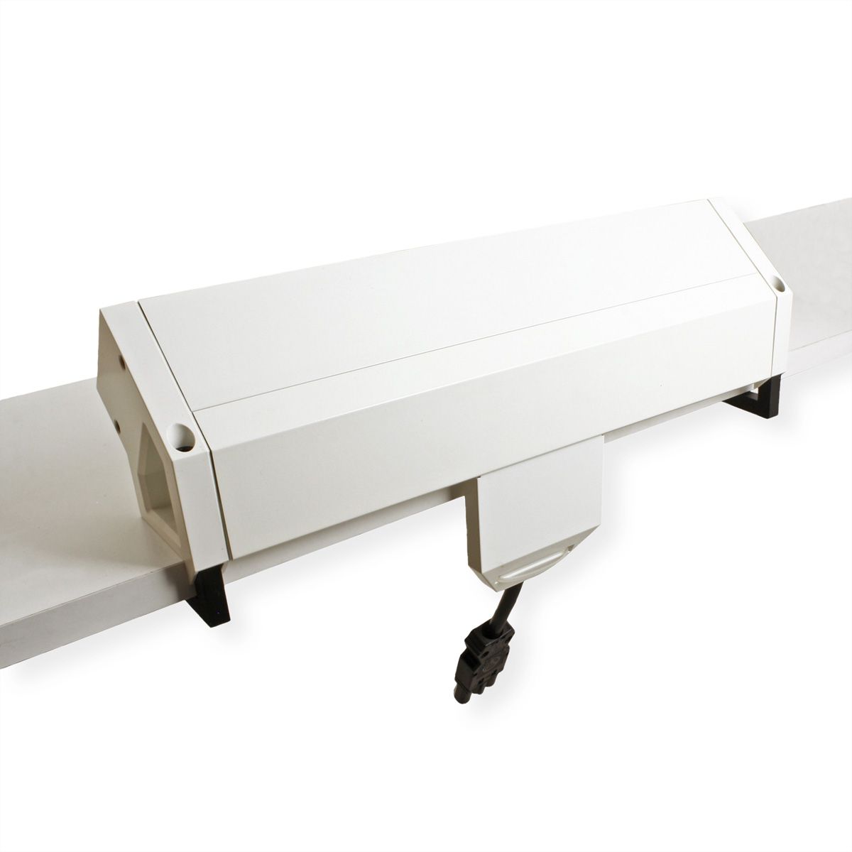 BACHMANN DESK2 concealed cable routing, white