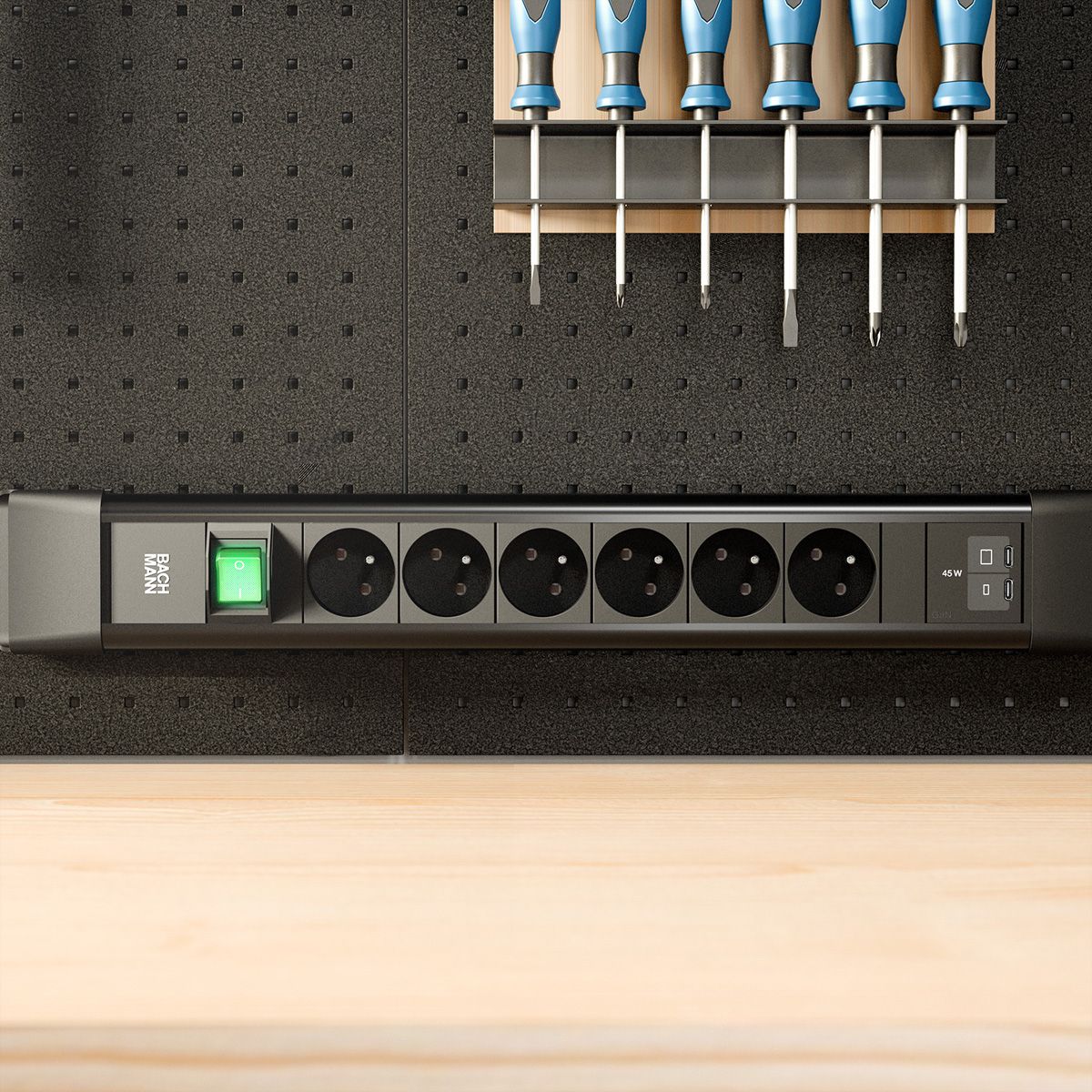 BACHMANN CONNECTUS 6xUTE 1xSwitch, 1xUSB C/C 45W L=2.0m CEE7/7 black