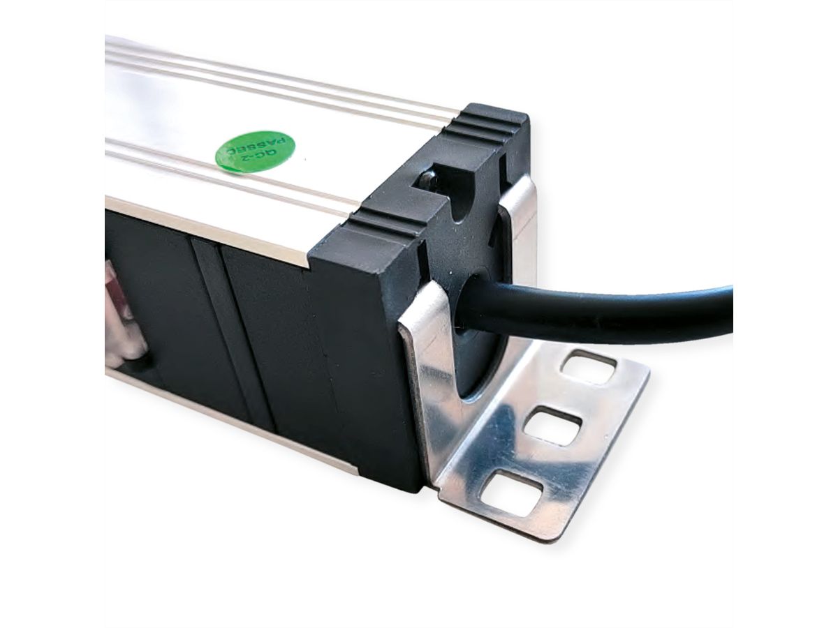 VALUE 19" PDU for Cabinets, 7x, 4000W, CEE 7/7 German Type Plug, 3 m