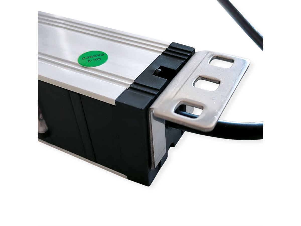 VALUE 19" PDU for Cabinets, 7x, 4000W, CEE 7/7 German Type Plug, 3 m