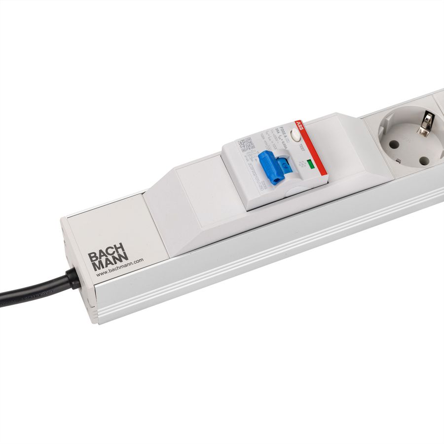 BACHMANN 19" 1U 6xCEE7/3 1xFI power 2.0m CEE7/7