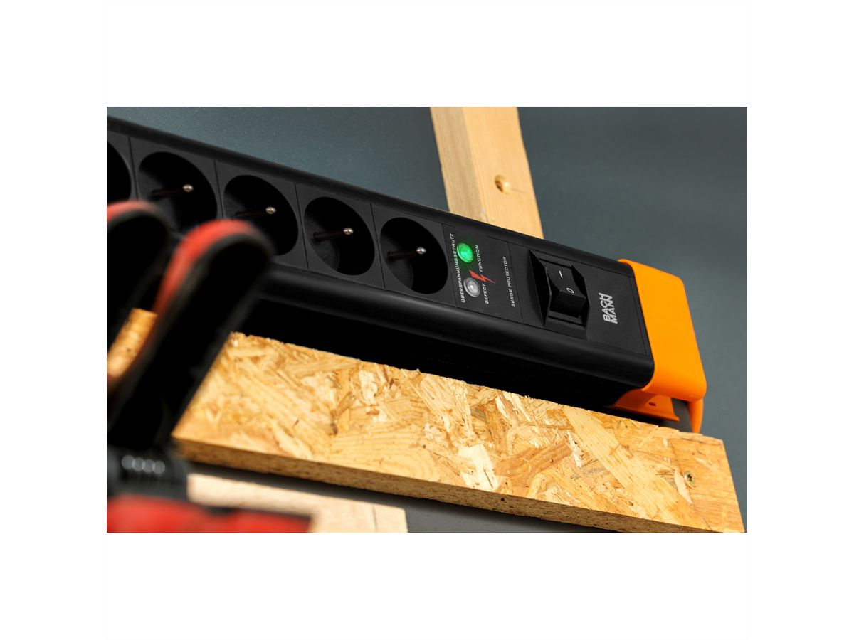 BACHMANN CONNECTUS 4xUTE, 1xSchalter 2,0m CEE7/7 Grau