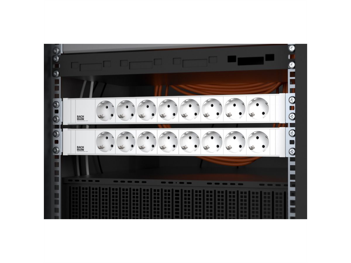 BACHMANN 19" 1,5U 8xCEE7/3 ws voeding 2,0m CEE7/7
