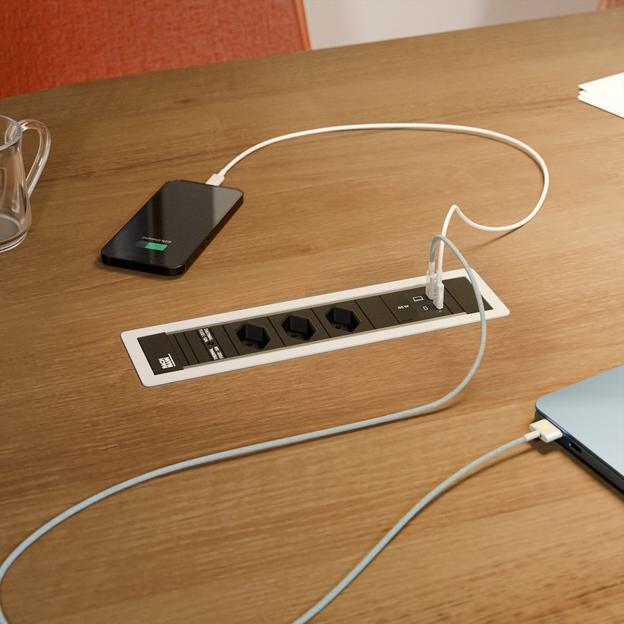 BACHMANN POWER FRAME M 3xCH 0°, 1xUSB C/C 65W L=0.2m