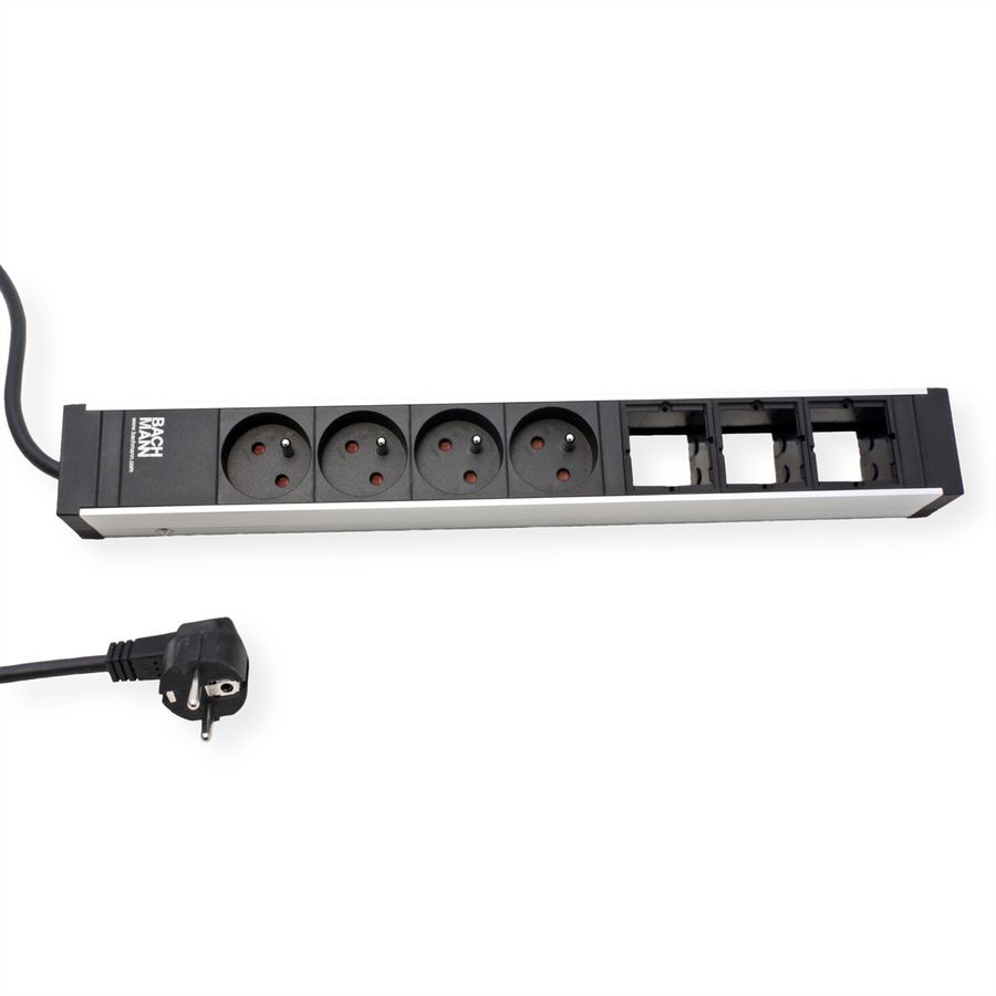 BACHMANN UNIVERSAL 4xUTE 3xCM voeding 3,0m CEE7/7