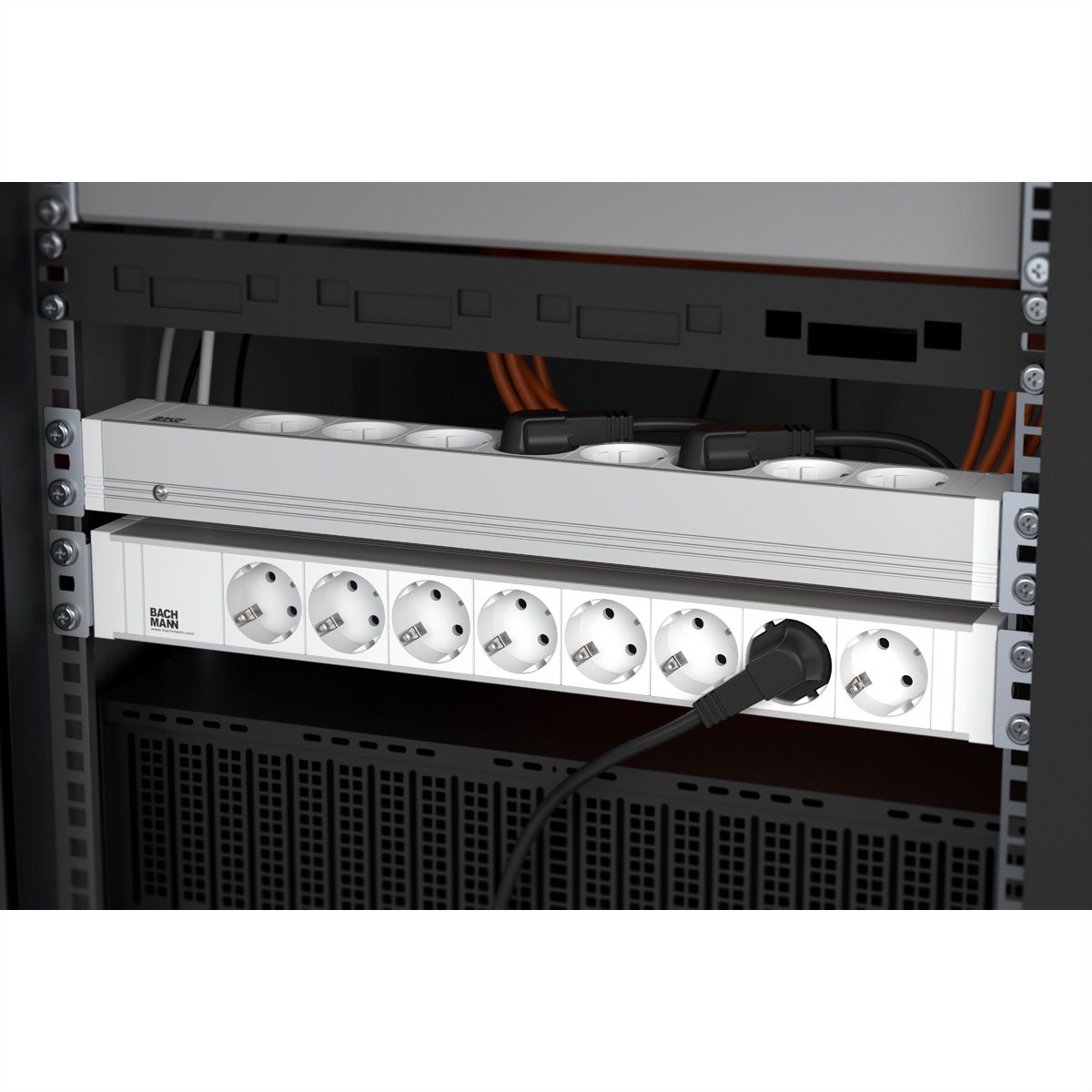 BACHMANN 19" 1,5U 8xCEE7/3 ws voeding 2,0m CEE7/7