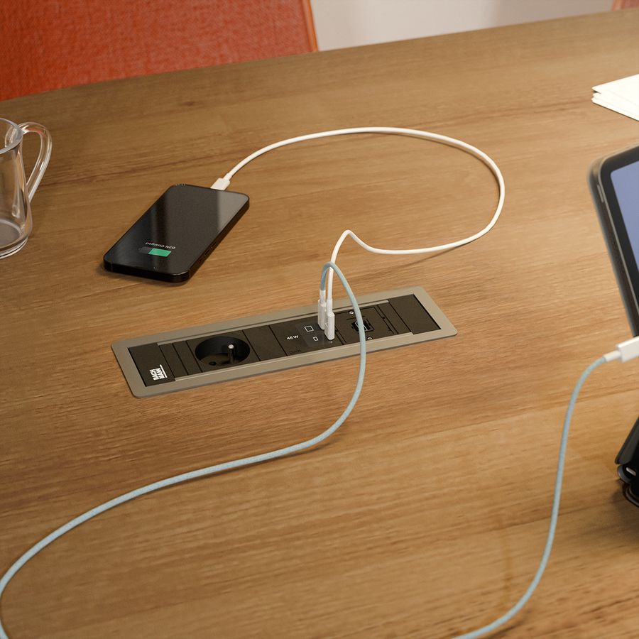 BACHMANN POWER FRAME 1xUTE, 1xUSB C/C 45W 1xCM L=0.2m