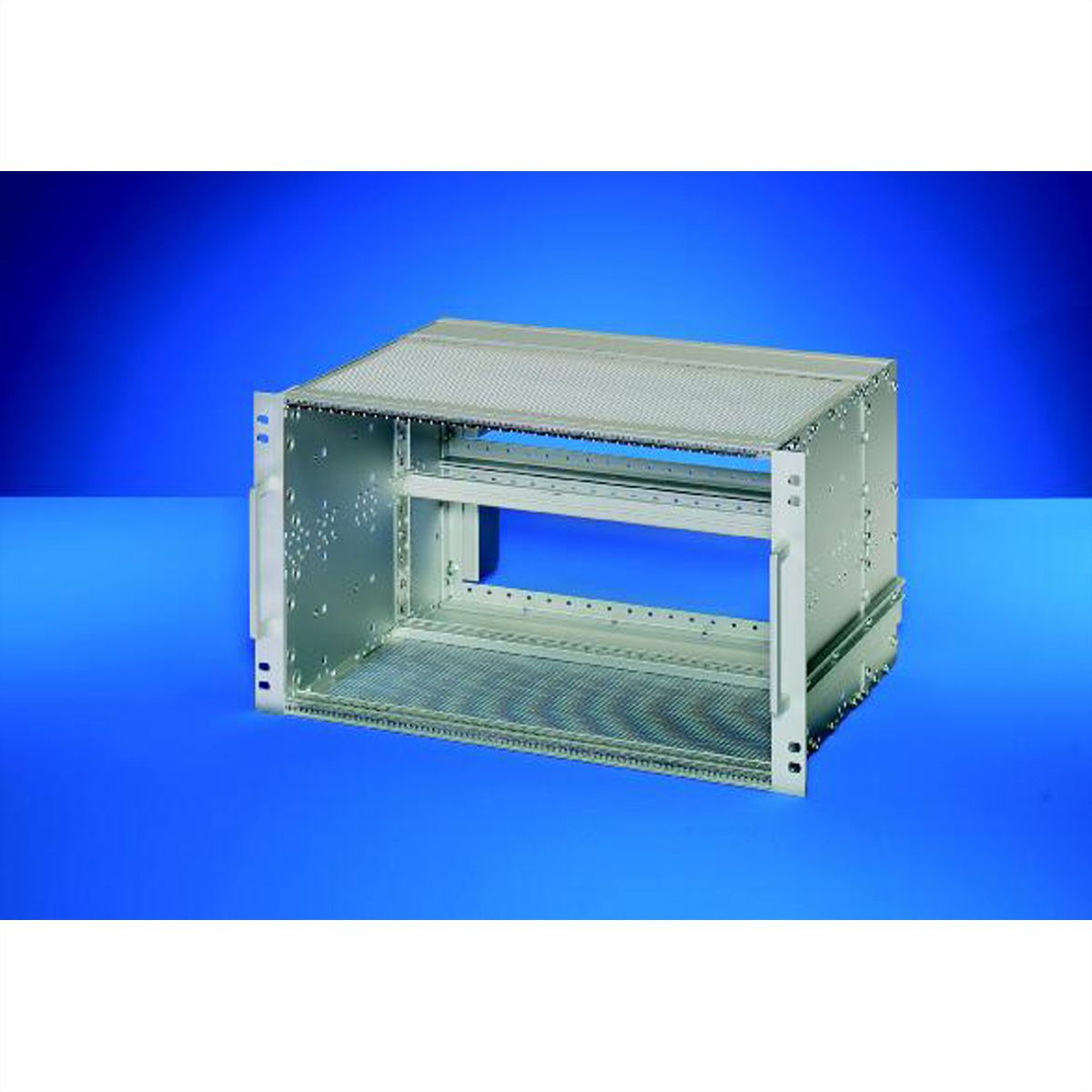 SCHROFF EuropacPRO 19" moduledrager voor rail, afgeschermd, SNCF, 3 HE, 36 PK, 320 mm