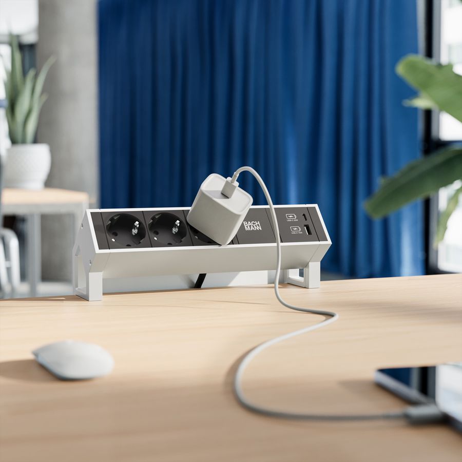 BACHMANN DESK2 3xCEE7/3 power 0.2m, GST18 incl. 375,000 RAL9010, white