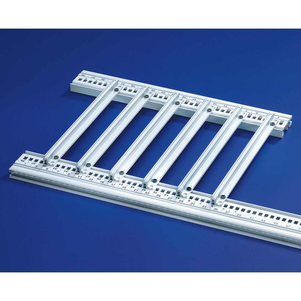 SCHROFF Guide Rail Accessory Type for Heavy PCBs, Extra Strong, Aluminum, 220 mm, 2.5 mm Groove Width, Silver