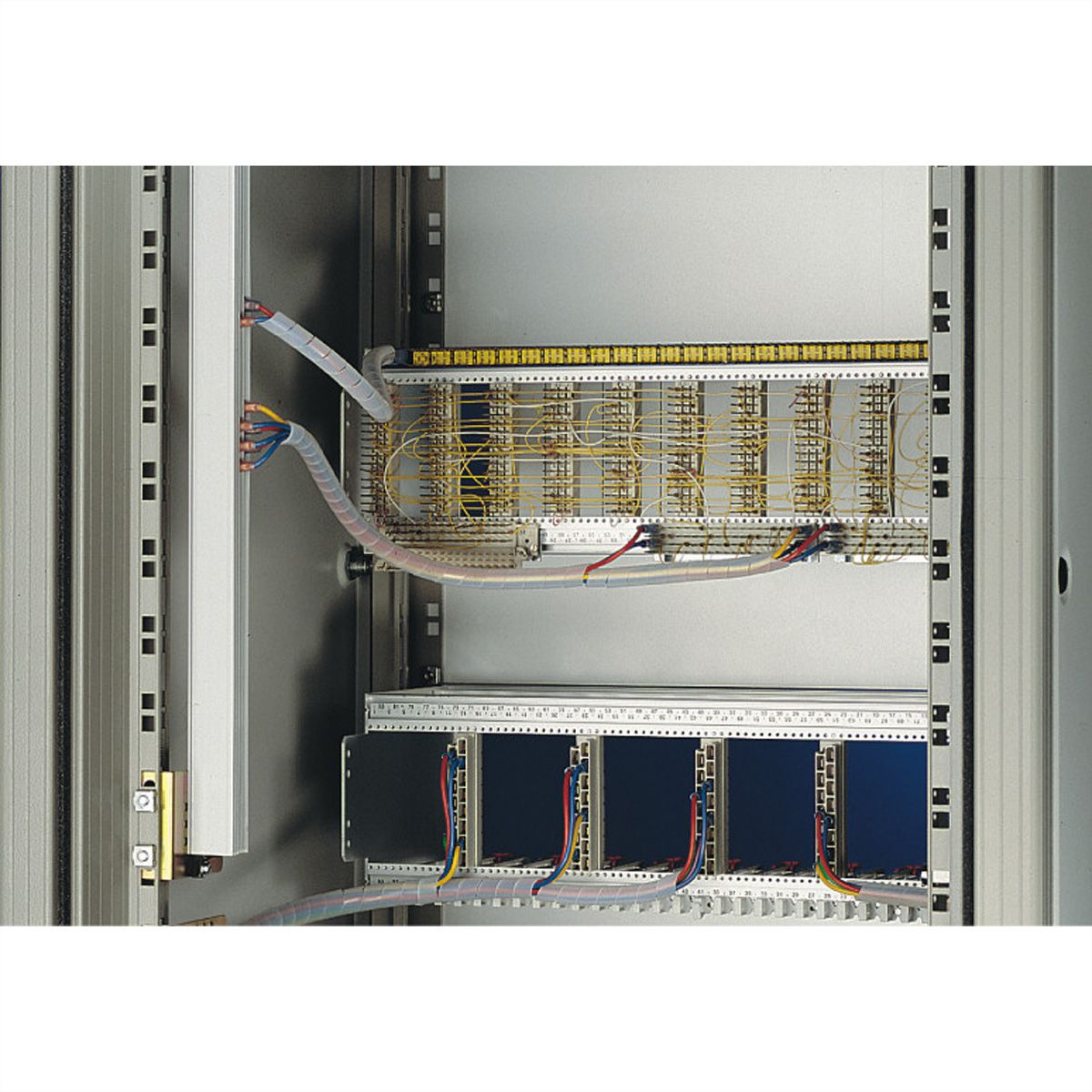 SCHROFF Busbar With FASTON Connections, 2 Pole, brass tin-Plated