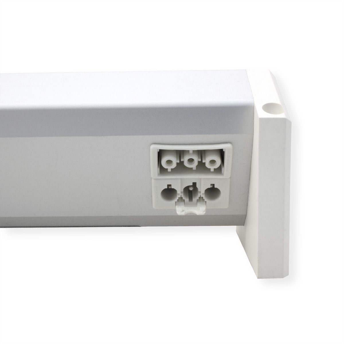 BACHMANN DESK 2xUTE 1xUSB A/C 22W GST18 RAL9010