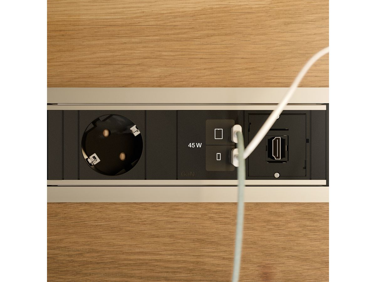 BACHMANN POWER FRAME 1xCEE7/3, 1xUSB C/C 45W 1xCM L=0.2m