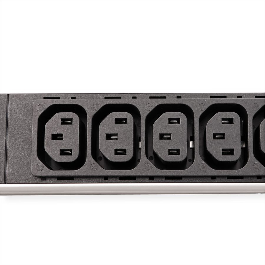 BACHMANN 19" 1HE 12x C13 1x aansluitblok