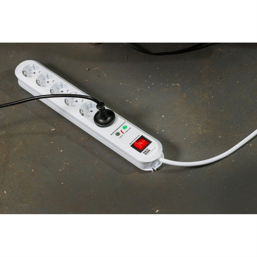 BACHMANN SMART stekkerdoos 6x geaard contact, schakelaar, overspanningsbeveiliging, wit, 1,5 m