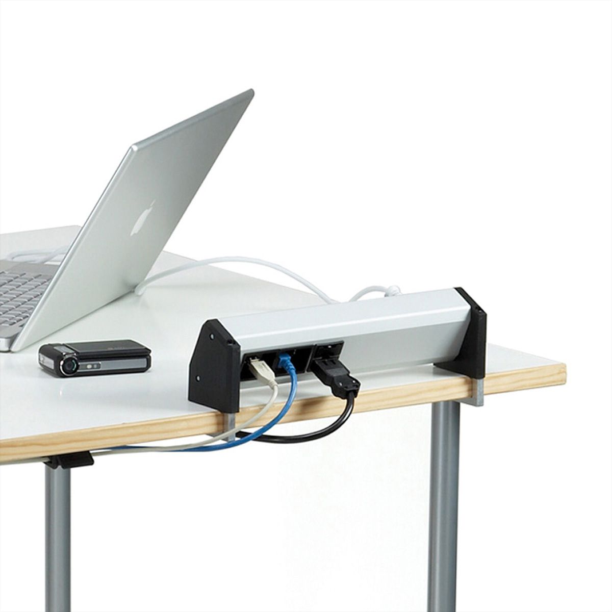BACHMANN DESK 3x geaard contact, 2x CAT6