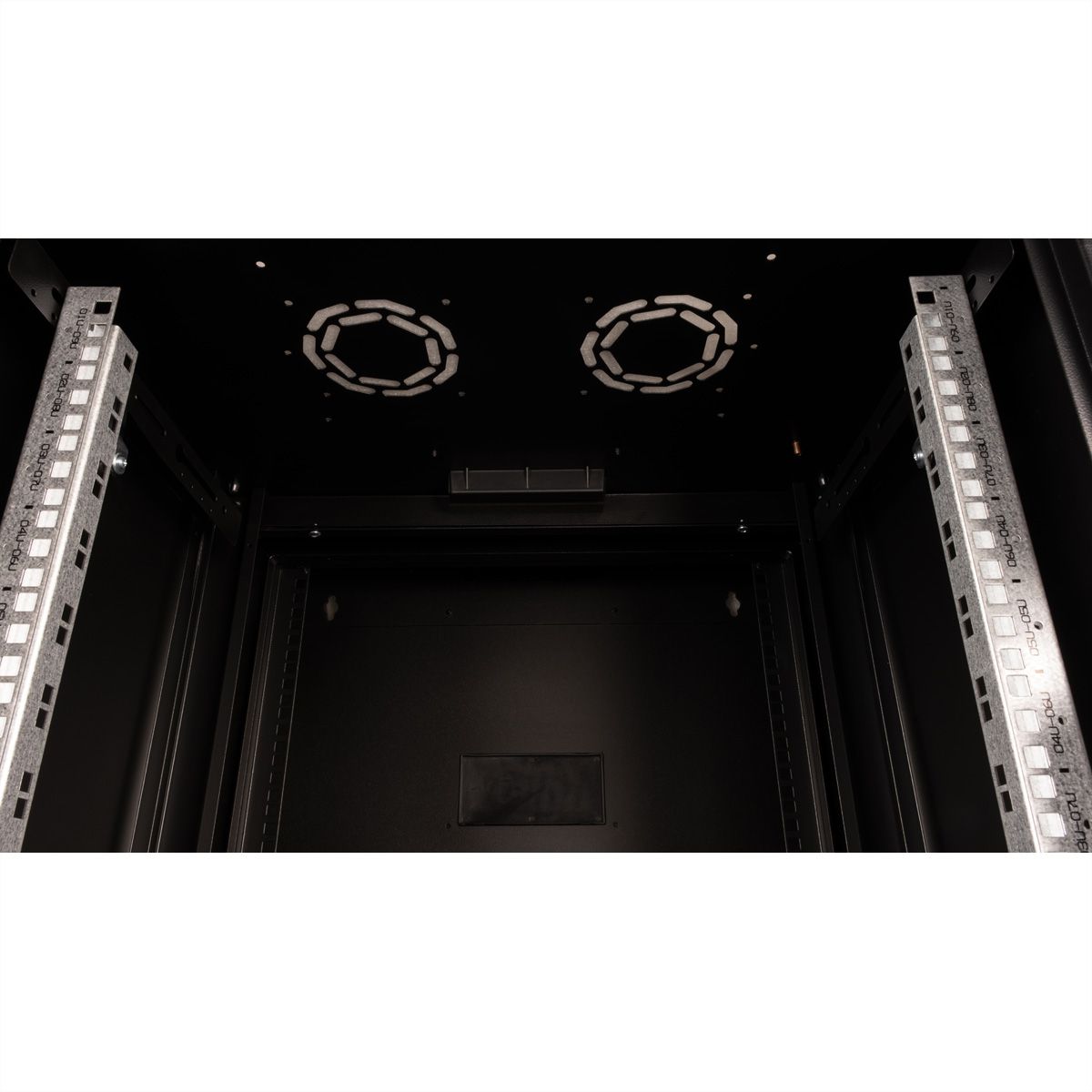ROLINE 19-inch wall-mounted housing Pro 9 U, 600x600 WxD two-part swivelling black