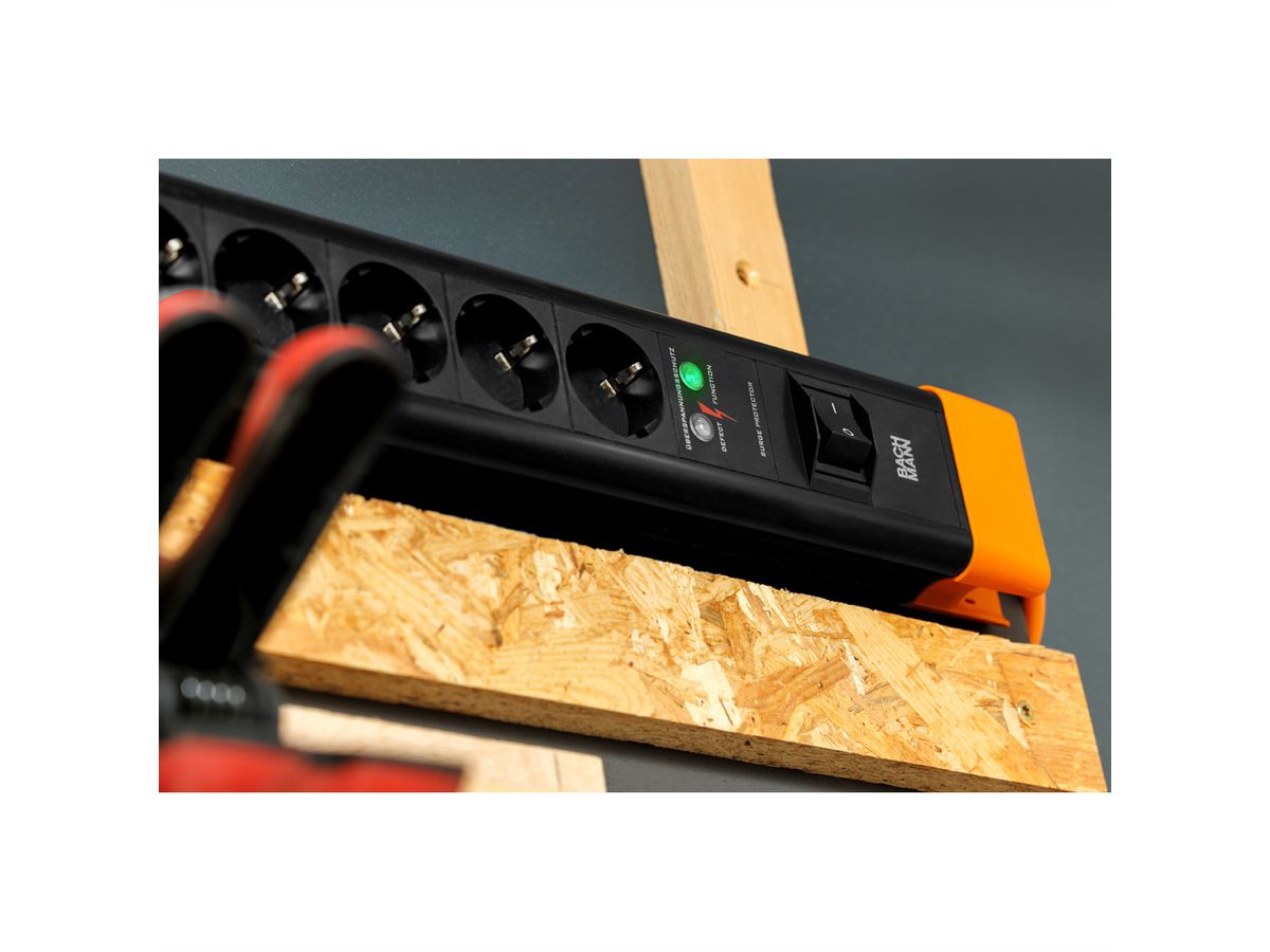 BACHMANN CONNECTUS 4xCEE7/3, 1xSchalter 2,0m CEE7/7 Schwarz/Orange